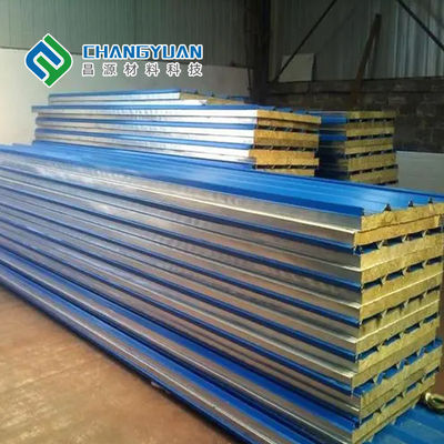 แผ่นแซนวิช 50 มม. - 200 มม. สำหรับหลังคาพื้นผิว PVC / SMP / PVF