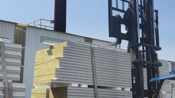 แผงแซนด์วิชคลีนรูมกันไฟกันเสียงพร้อมความหนาที่ปรับแต่งได้สำหรับสภาพแวดล้อมที่มีความสะอาดสูง