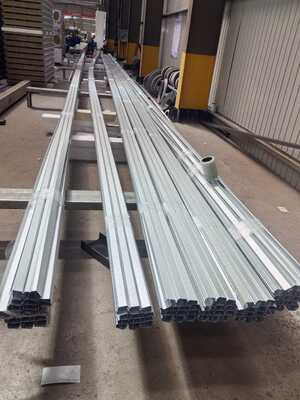 แผงแซนด์วิชร็อควูล แผงผนังห้องคลีนรูม แผงห้องคลีนรูมแบบโมดูลาร์ วัสดุบุผนังห้องคลีนรูม