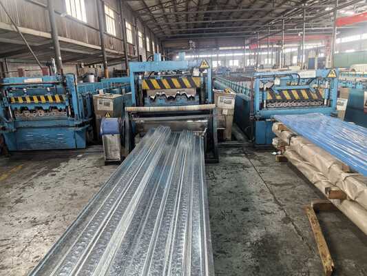 High Corrosion Resistance Corrugated Metal Decking with Customizable Length Up To 12 Meters and Load Capacity Up To 500 Kg/m²